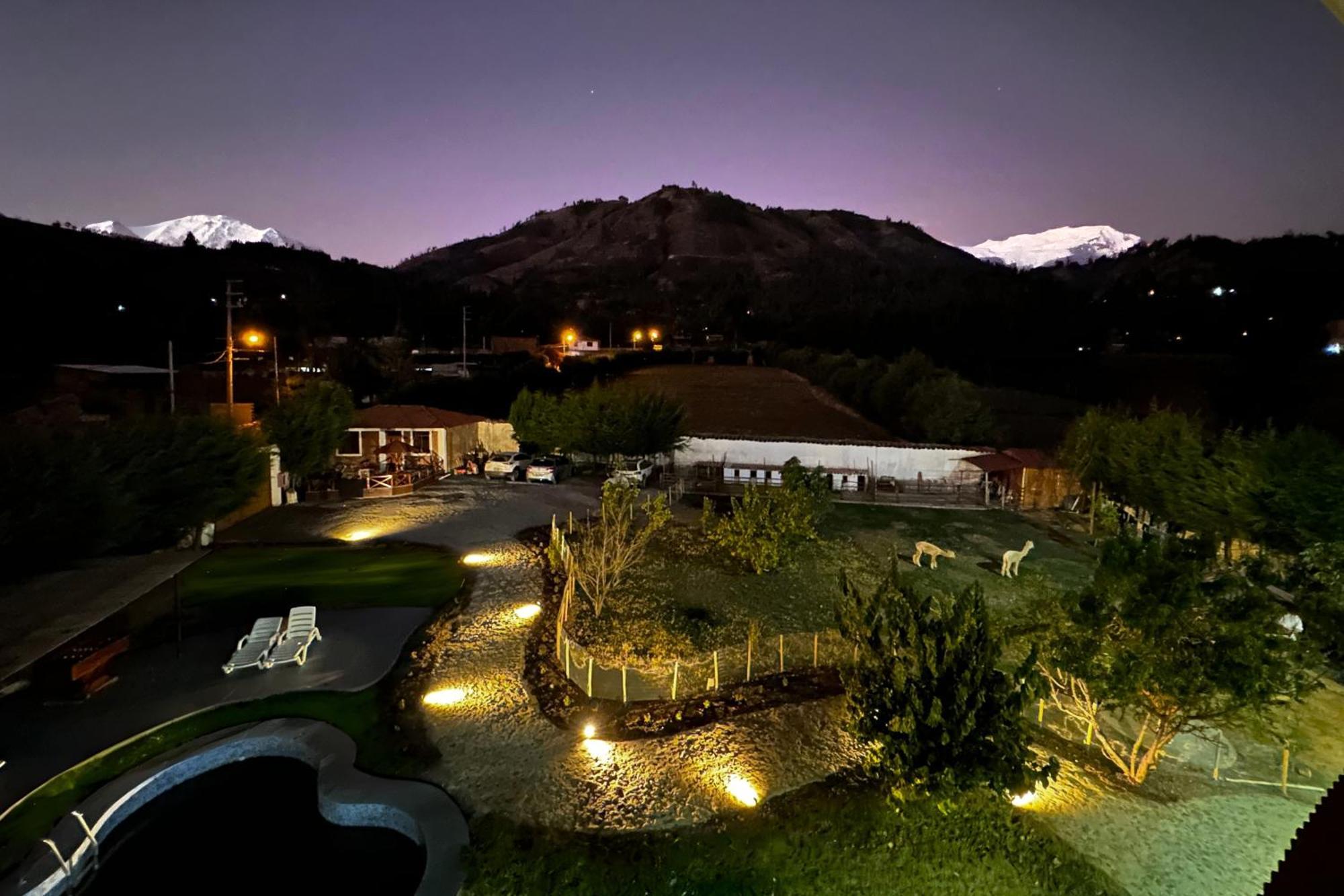 Runaway Eco Hotel Carhuaz ภายนอก รูปภาพ